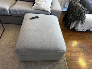 Sofá IKEA KIVIK 3 plazas + reposapiés