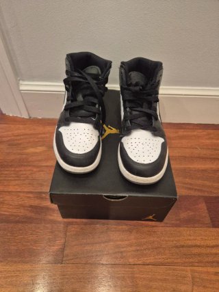 Zapatillas niño Jordan 1 Mid Talla 38