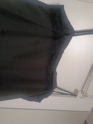 Blusa tirantes negra con cinta bordada