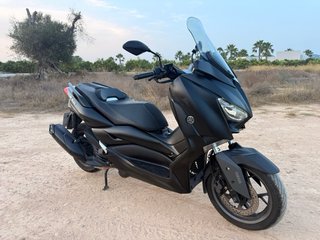 Yamaha XMax 125 - Negra 2023