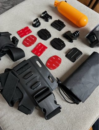 Nuovo set di accessori per fotocamere d'azione