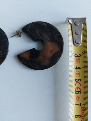 Pendientes circulares estilo carey