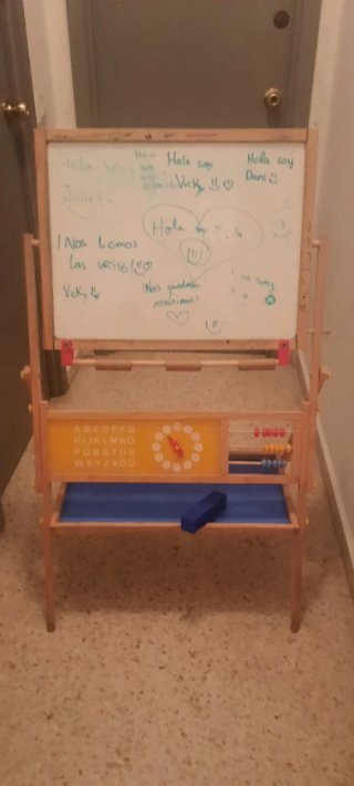 Pizarra infantil de madera