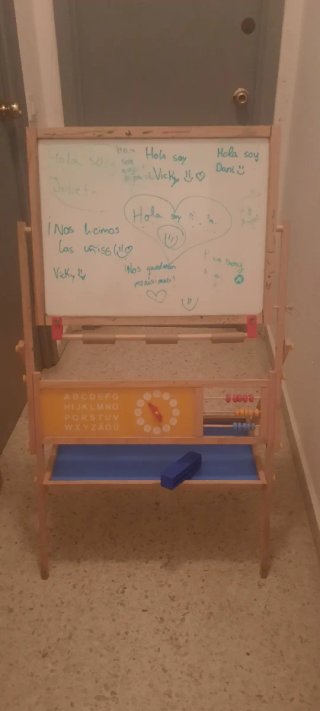 Pizarra infantil de madera