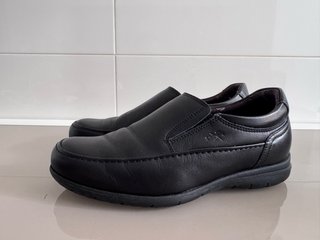 Zapatos Fluchos Talla 39 Negros