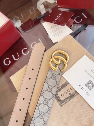 Cintura Gucci GG Oro Beige
