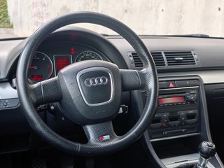 AUDI A4 S-LINE 2.0 TDI 140CV 145.000KM * 1 DUEÑO *