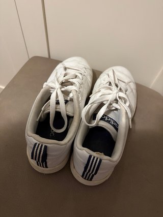 Zapatillas Adidas Blancas y Azules