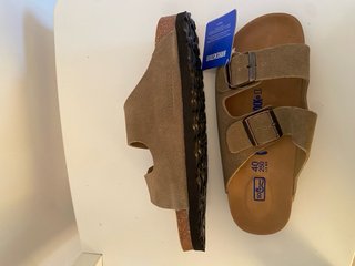 Birkenstock Arizona Mujer Talla 40 color Caqui