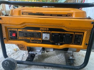 Generador 5000,poco uso.silencioso
