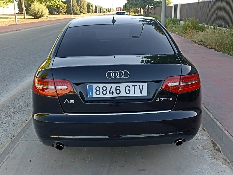 Audi A6 2010 - foto 1