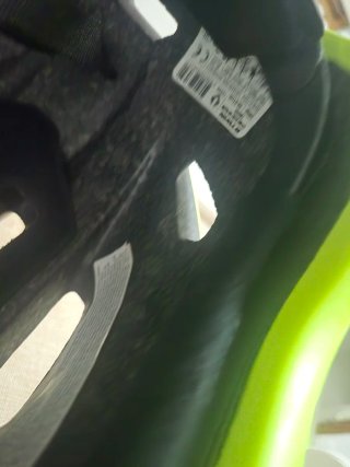 Casco Btwin verde fluorescente