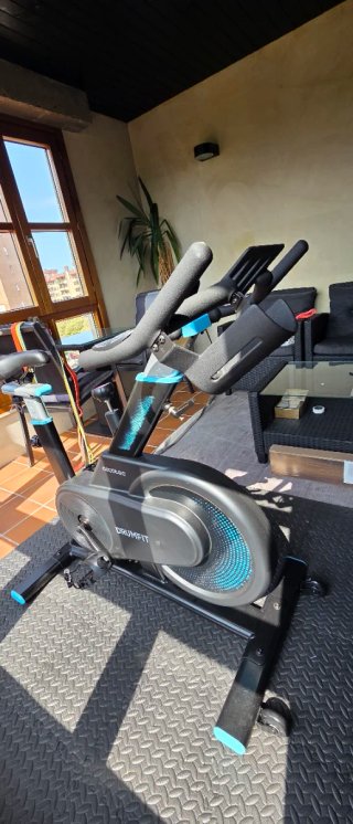 Bicicleta Estática Negra y Azul