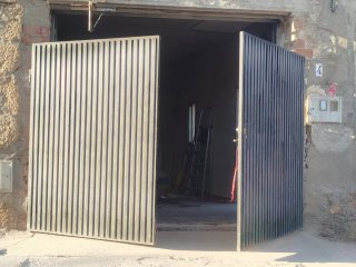Puertas de hierro para garaje, terreno, corral...