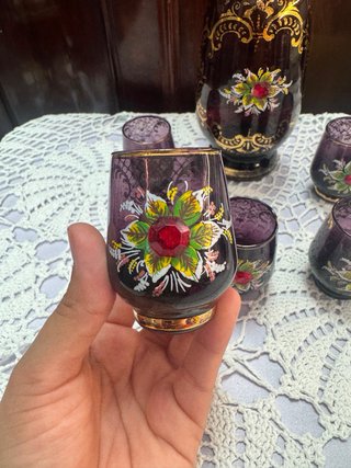 Set Vintage Liquor Bottle Purple Glass 5 Gold Cups