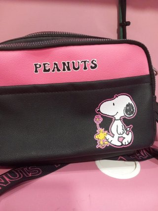 Bolso Peanuts Negro y Rosa Snoopy
