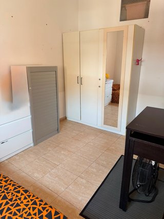 Se alquila habitación Collblanc