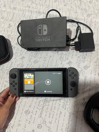Nintendo Switch + Accesorios