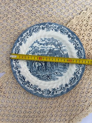 Platos Llanos Churchill Georgian Collection