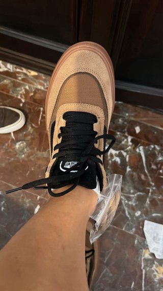 Zapatillas Vans Marrones y Beige