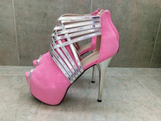 Sandalias tacón plataforma tipo botines Color rosa