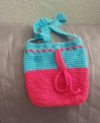 Bolso tejido a mano crochet