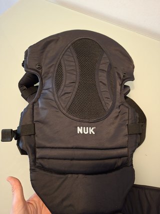 Mochila Portabebés NUK Negra