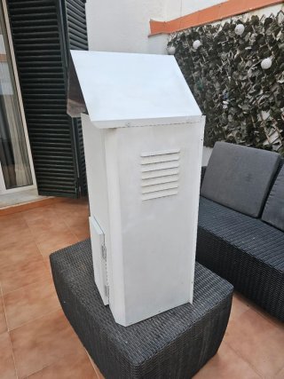 Caseta para calentador exterior.