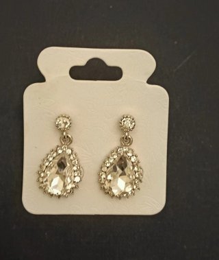 Pendientes de plateados con pedrería largo 3 cms