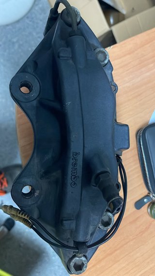 Pinzas Brembo 4 pistones