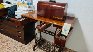 Máquina de coser Wertheim vintage