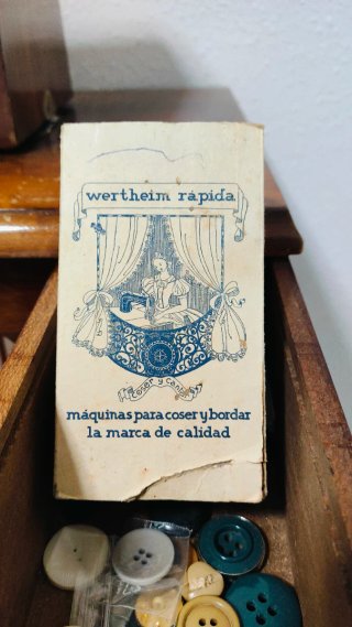 Máquina de coser Wertheim vintage