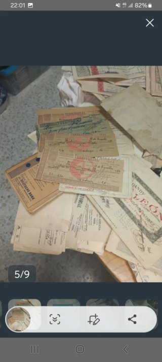 Documentos antiguos firmados