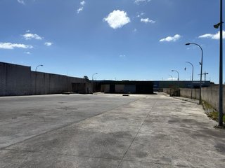 Se alquila nave industrial en Lugo - Polígono Ceao