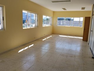 Se alquila nave industrial en Lugo - Polígono Ceao