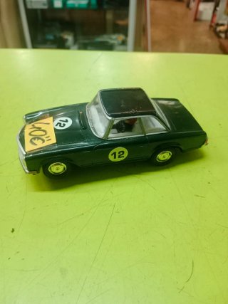 Mercedes Escalextric Verde