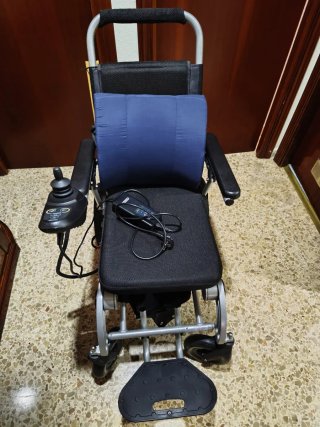Silla eléctrica plegable,sin utilizar