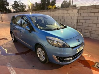 Renault Grand Scenic 2013