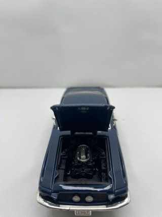 Modellino Ford Mustang Shelby GT500 1967 1/24