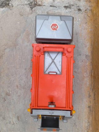 Camión de basura de juguete