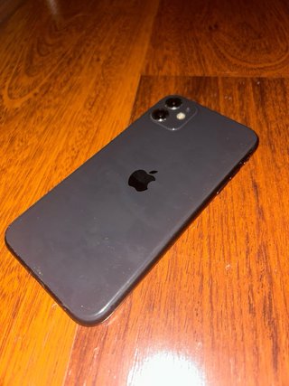 iPhone 11 64GB Apple