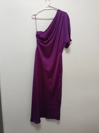 Vestido largo satinado asimetrico Zara Talla M