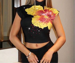 Camiseta Crop Top Flor Brillante