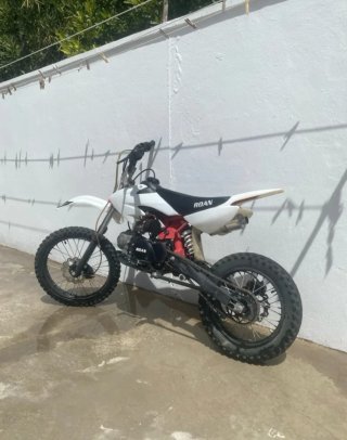 Pit Bike Roan 125cc Blanca y Negra