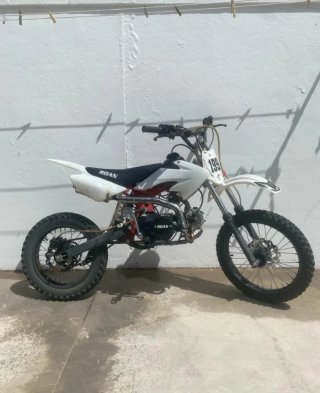 Pit Bike Roan 125cc Blanca y Negra