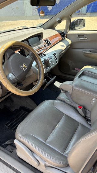 Honda FR-V