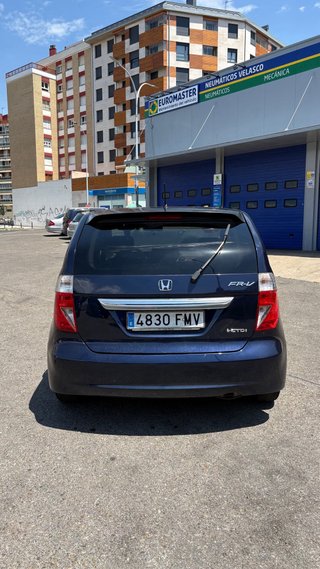 Honda FR-V