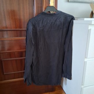 Camisa negra manga larga