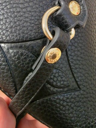 Borsa Nera da donna, vendo causa inutilizzo.
