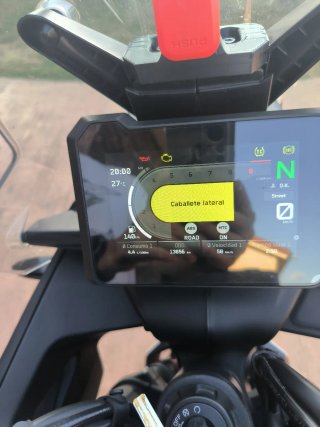 KTM 890 Adventure Negra y Naranja